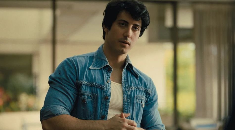 Anthony Ippolito como Sylvester Stallone em EU SOU O ROCKY